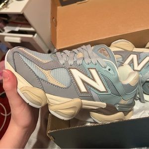 Selling New Balance 9060 Blue Haze shoes, gift that are a half size too small :(